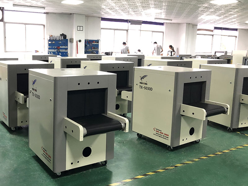 安檢機(jī)生產(chǎn)車間1.jpg 安檢機(jī)生產(chǎn)車間1.jpg